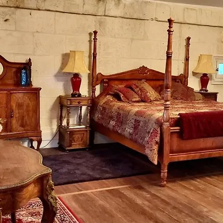 La Maison Du Senechal: Impressionant, Luxueux!
