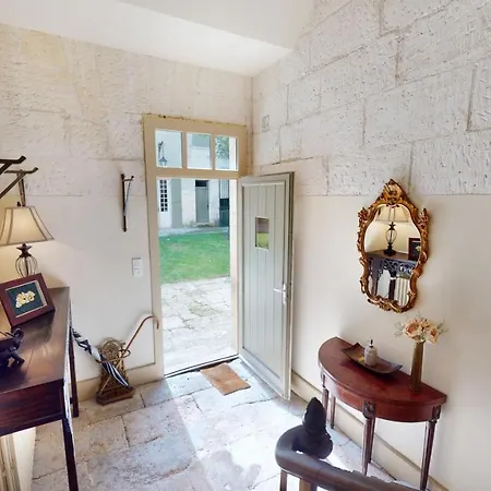 Villa La Maison Du Senechal: Impressionant, Luxueux! Bourdeilles
